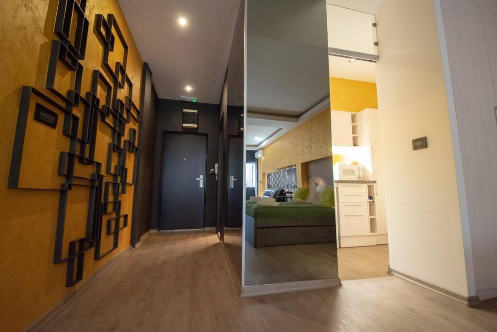 Green Central Studio Apartman Novi Sad