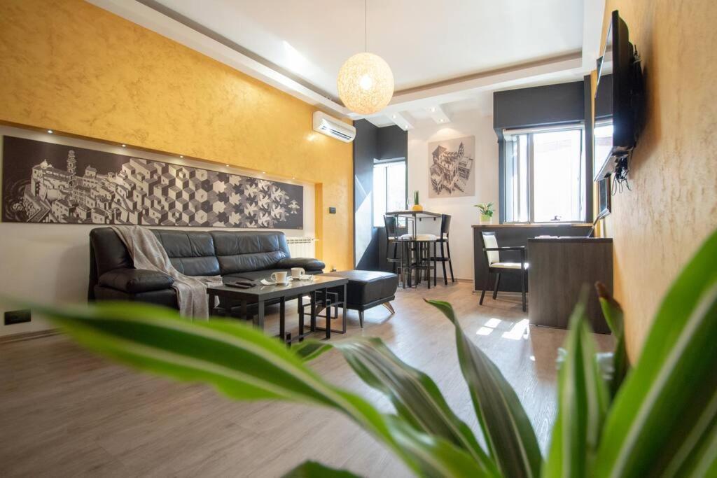 Green Central Studio Apartman Novi Sad